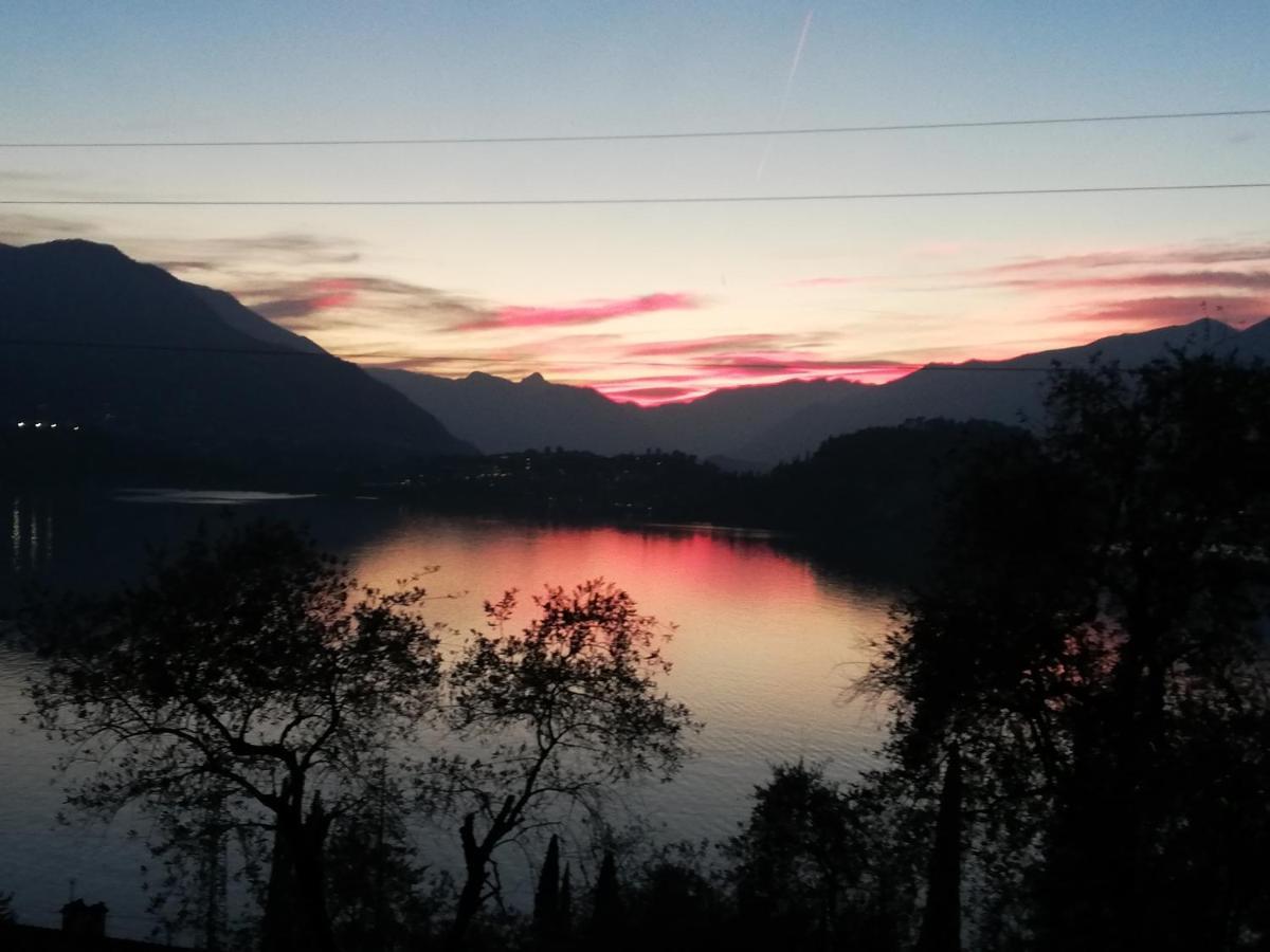 Dream Lake Panorama, Garage In The Center Of Varenna Esterno foto